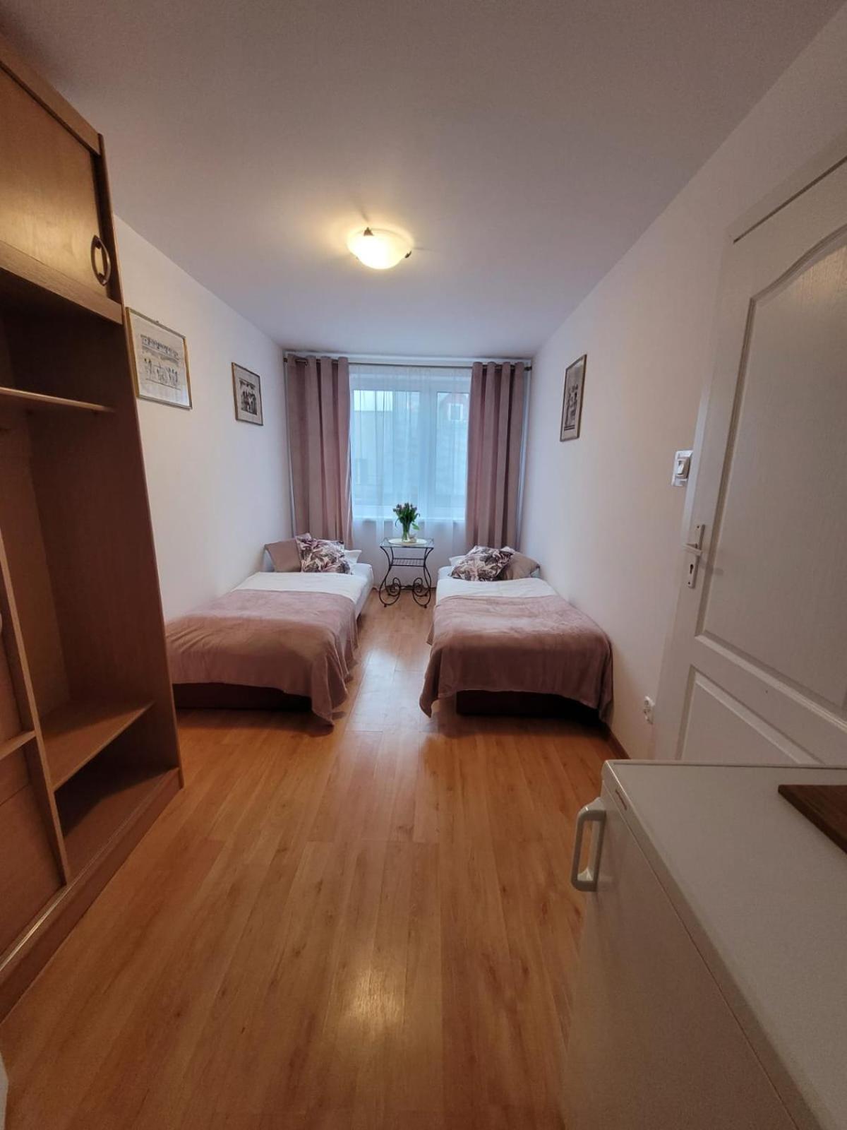 דז'ווירז'ינו Pokoje Vesuvio I Apartament מראה חיצוני תמונה