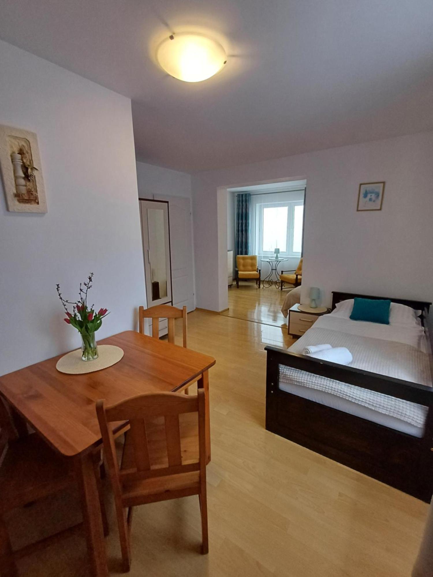 דז'ווירז'ינו Pokoje Vesuvio I Apartament חדר תמונה